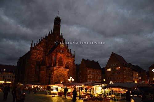 Product picture Church of Our Lady at the Hauptmarkt in Nuremberg, night